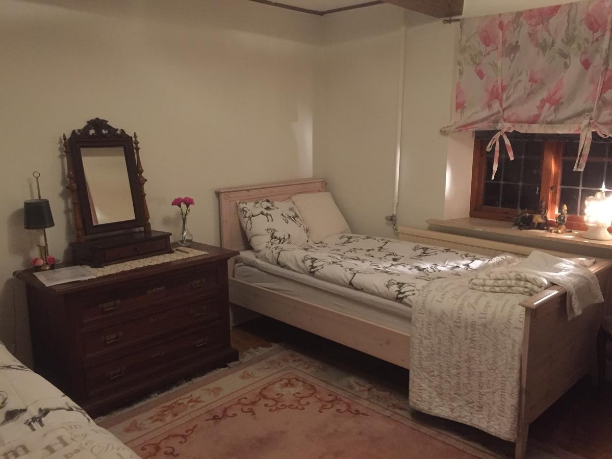 Вилла Bjoerkasa Gard Bed & Box Annelov Экстерьер фото