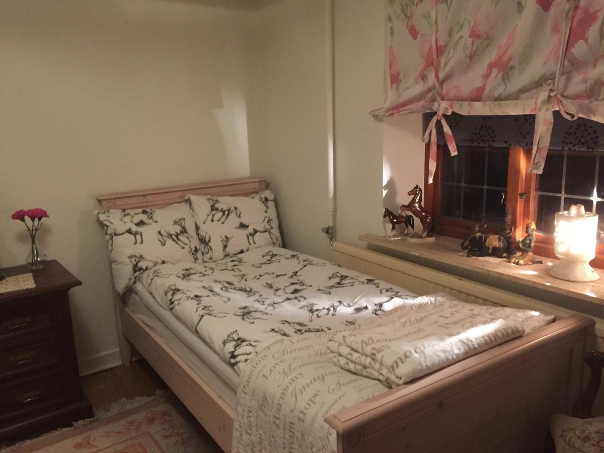 Вилла Bjoerkasa Gard Bed & Box Annelov Экстерьер фото